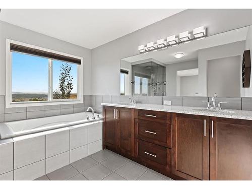 228 Cranarch Crescent Se, Calgary, AB - Indoor Photo Showing Bathroom