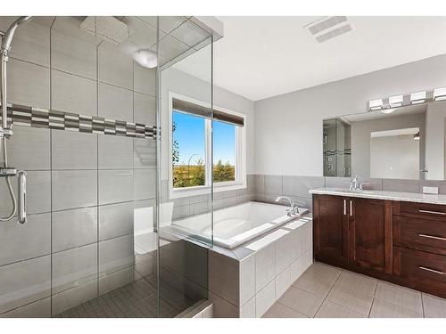 228 Cranarch Crescent Se, Calgary, AB - Indoor Photo Showing Bathroom