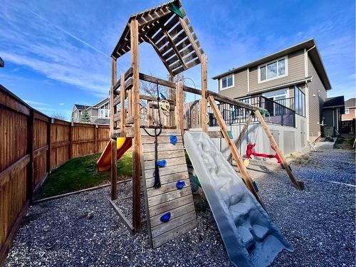 228 Cranarch Crescent Se, Calgary, AB - Outdoor