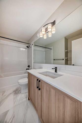 135 Edith Drive Nw, Calgary, AB - Indoor Photo Showing Bathroom