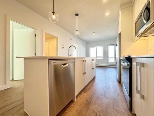 2304-395 Skyview Parkway Ne, Calgary, AB - Indoor Photo Showing Kitchen