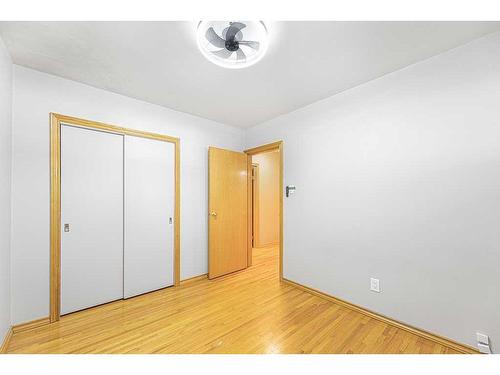 196 Windermere Road Sw, Calgary, AB - Indoor Photo Showing Other Room