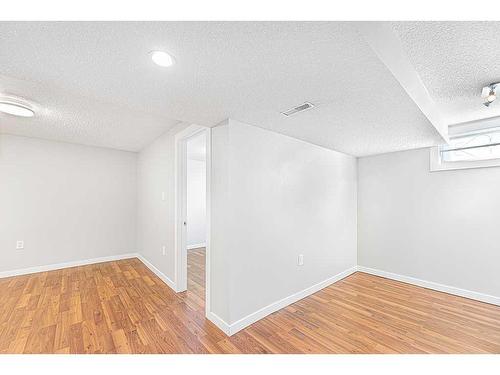 196 Windermere Road Sw, Calgary, AB - Indoor Photo Showing Other Room