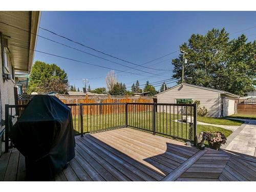 924 42 Street Se, Calgary, AB - Outdoor With Deck Patio Veranda With Exterior