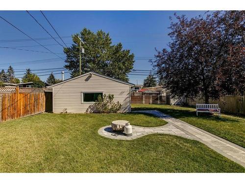 924 42 Street Se, Calgary, AB - Outdoor