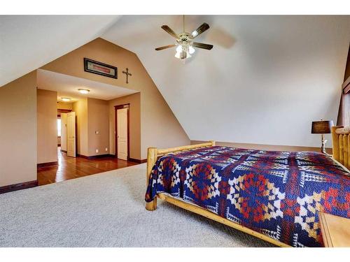 254041 Twp Road 252, Strathmore, AB - Indoor Photo Showing Bedroom