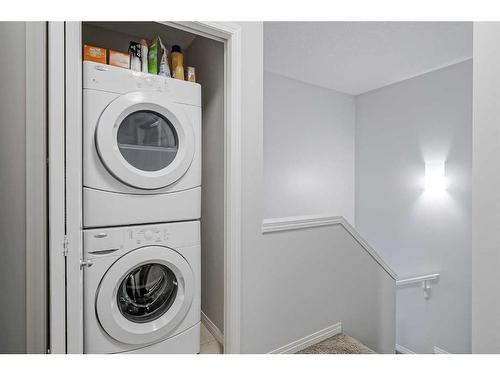 1410 Auburn Bay Square Se, Calgary, AB - Indoor Photo Showing Laundry Room