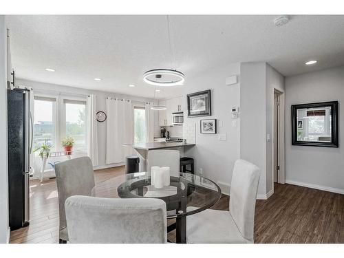 1410 Auburn Bay Square Se, Calgary, AB - Indoor