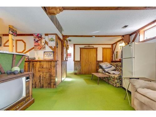 271058 Range Road 22, Rural Rocky View County, AB - Indoor Photo Showing Other Room