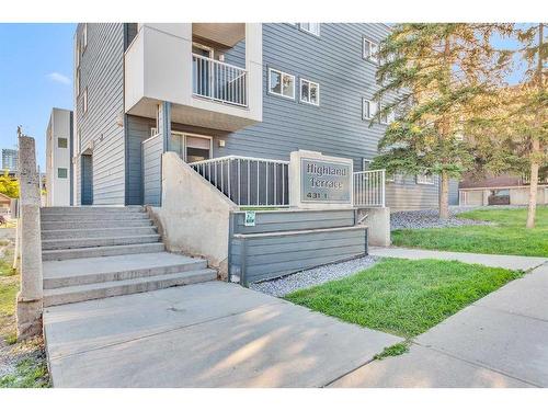 203-431 1 Avenue Ne, Calgary, AB - Outdoor With Balcony