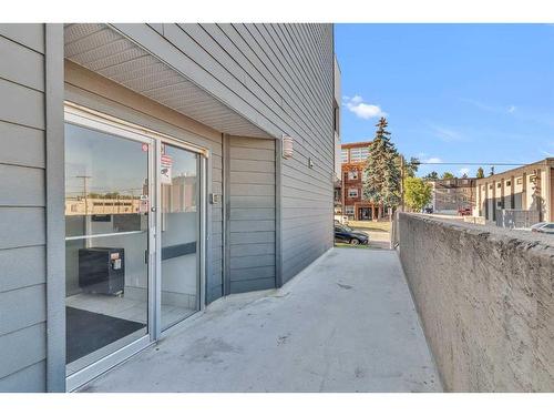 203-431 1 Avenue Ne, Calgary, AB - Outdoor With Exterior