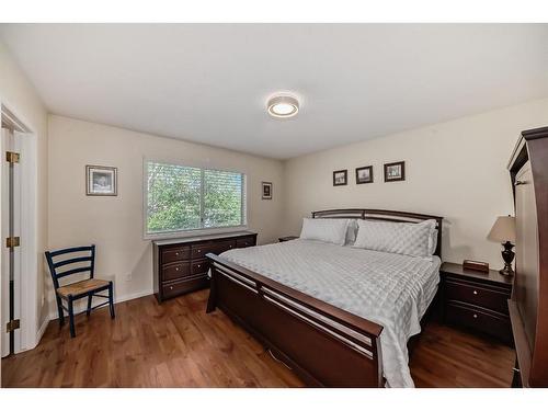 208 Scenic Acres Terrace Nw, Calgary, AB - Indoor Photo Showing Bedroom