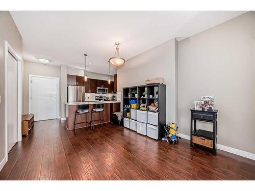 306-22 Auburn Bay Link Se, Calgary, AB - Indoor Photo Showing Kitchen