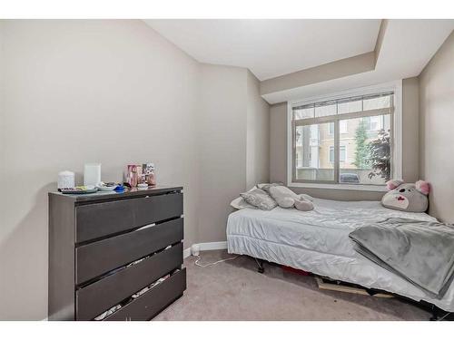 306-22 Auburn Bay Link Se, Calgary, AB - Indoor Photo Showing Bedroom