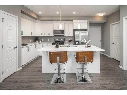 302-6603 New Brighton Avenue Se, Calgary, AB - Indoor Photo Showing Kitchen