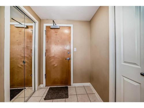 2302-1078 6 Avenue Sw, Calgary, AB - Indoor Photo Showing Other Room