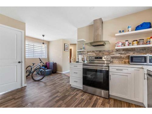 99 Abalone Way Ne, Calgary, AB - Indoor Photo Showing Kitchen