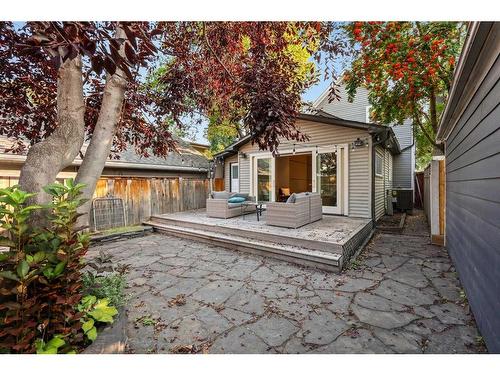 437 12 Street Nw, Calgary, AB - Outdoor