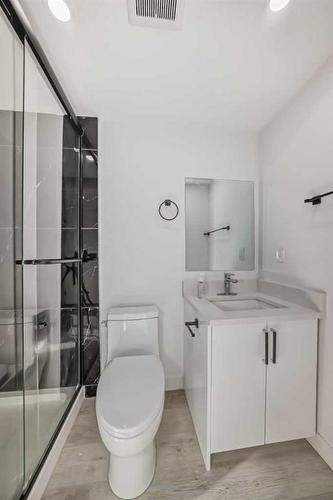 16 Falshire Way Ne, Calgary, AB - Indoor Photo Showing Bathroom