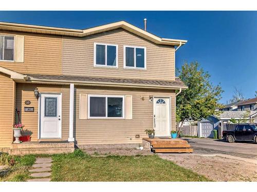 16 Falshire Way Ne, Calgary, AB - Outdoor