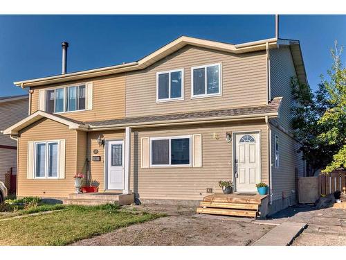 16 Falshire Way Ne, Calgary, AB - Outdoor