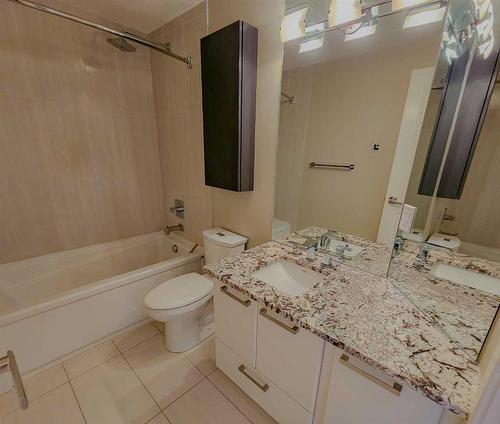 808-225 11 Avenue Se, Calgary, AB - Indoor Photo Showing Bathroom