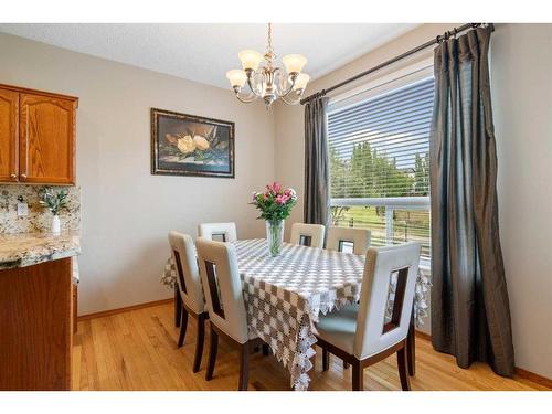 192 Eversyde Way Sw, Calgary, AB - Indoor Photo Showing Dining Room