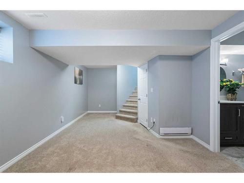 192 Eversyde Way Sw, Calgary, AB - Indoor Photo Showing Other Room