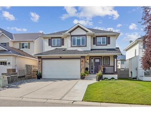 573 Douglas Woods Mews Se, Calgary, AB - Outdoor With Facade