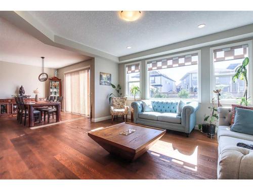 13 Marquis View Se, Calgary, AB - Indoor Photo Showing Living Room