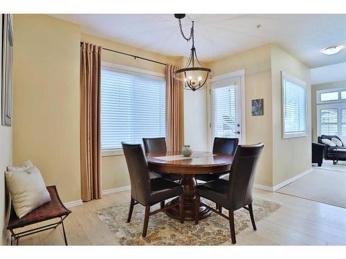 1-1932 24A Street Sw, Calgary, AB - Indoor Photo Showing Dining Room