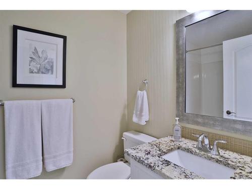 1-1932 24A Street Sw, Calgary, AB - Indoor Photo Showing Bathroom