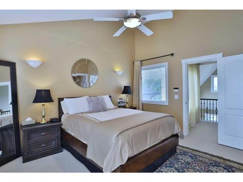 1-1932 24A Street Sw, Calgary, AB - Indoor Photo Showing Bedroom