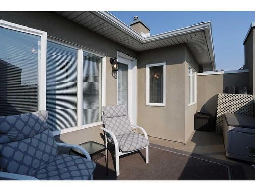 1-1932 24A Street Sw, Calgary, AB - Outdoor With Exterior