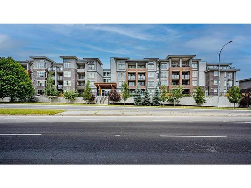 3322-95 Burma Star Road Sw, Calgary, AB - Outdoor With Balcony With Facade