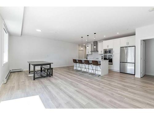 108-25 Walgrove Walk Se, Calgary, AB - Indoor Photo Showing Kitchen