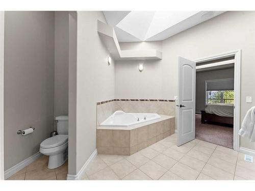 236 Aspenmere Close, Chestermere, AB - Indoor Photo Showing Bathroom