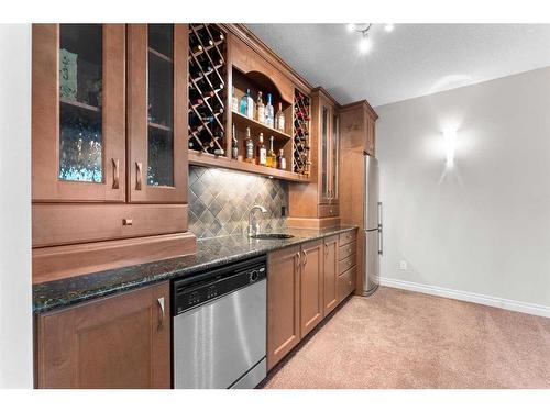 236 Aspenmere Close, Chestermere, AB - Indoor Photo Showing Kitchen