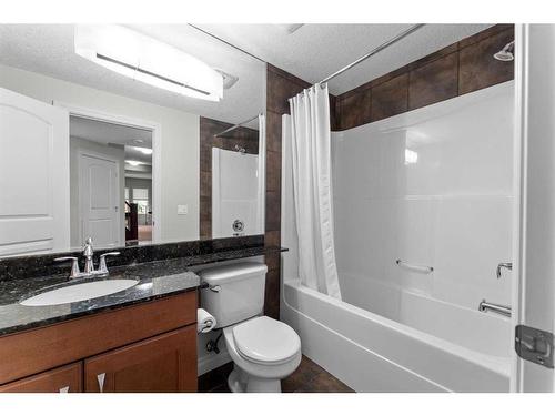 236 Aspenmere Close, Chestermere, AB - Indoor Photo Showing Bathroom