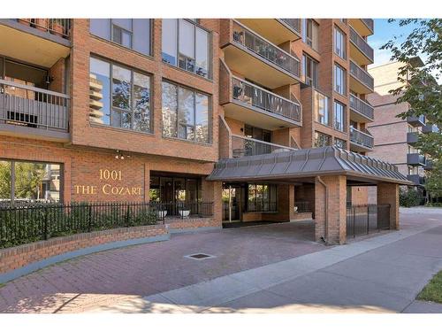 403-1001 14 Avenue Sw, Calgary, AB - Outdoor With Balcony