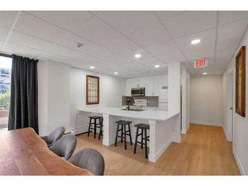 403-1001 14 Avenue Sw, Calgary, AB - Indoor Photo Showing Dining Room