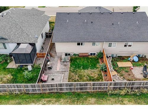 12 Mackenzie Way, Carstairs, AB - Outdoor