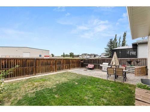 12 Mackenzie Way, Carstairs, AB - Outdoor