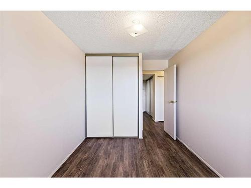 1003-9800 Horton Road Sw, Calgary, AB - Indoor Photo Showing Other Room