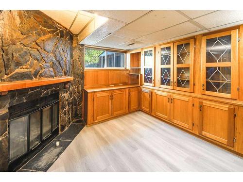 20 Bernard Way Nw, Calgary, AB - Indoor With Fireplace