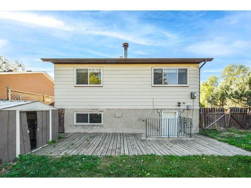 20 Bernard Way Nw, Calgary, AB - Outdoor With Exterior