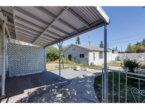 3924 76 Street Nw, Calgary, AB - Outdoor With Exterior