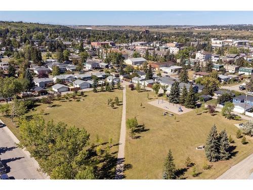 3924 76 Street Nw, Calgary, AB - Outdoor With View