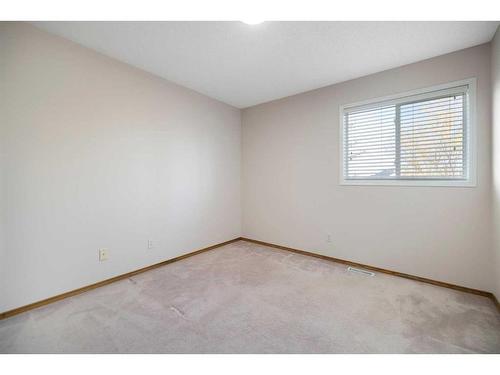 193 Citadel Circle Nw, Calgary, AB - Indoor Photo Showing Other Room