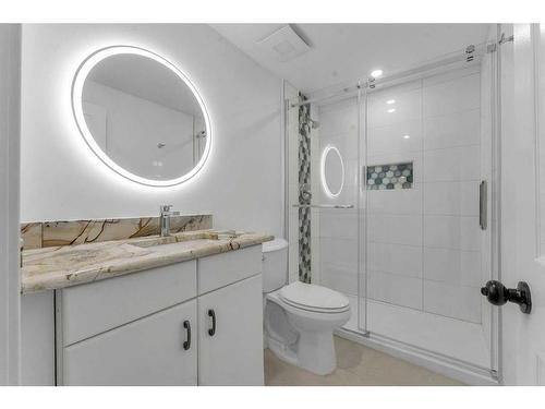 1939 Matheson Drive Ne, Calgary, AB - Indoor Photo Showing Bathroom